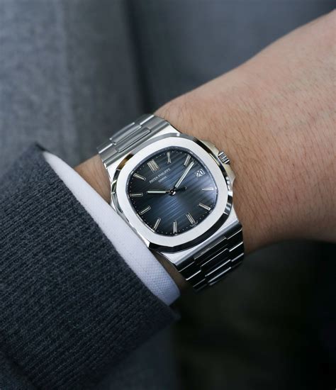 patek philippe nautilus ref. 5711/1a-010